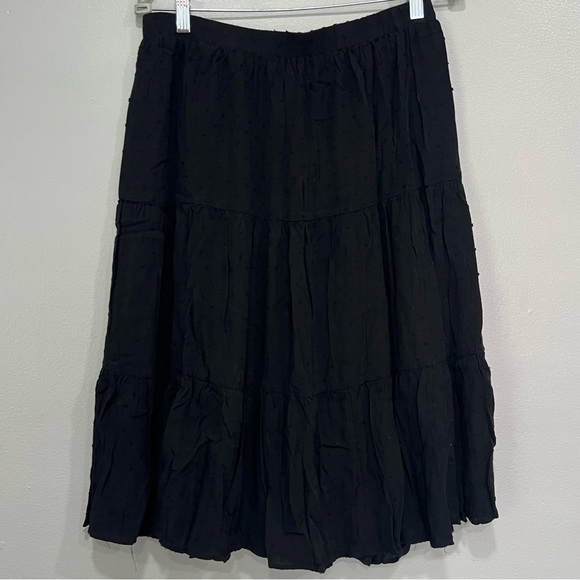 Black flowy line A Skirt  texturized size L - Picture 8 of 9